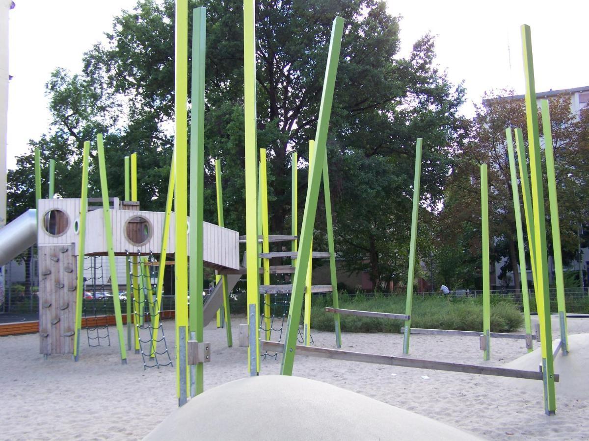 Courtyard Apartment Berlin Exterior foto